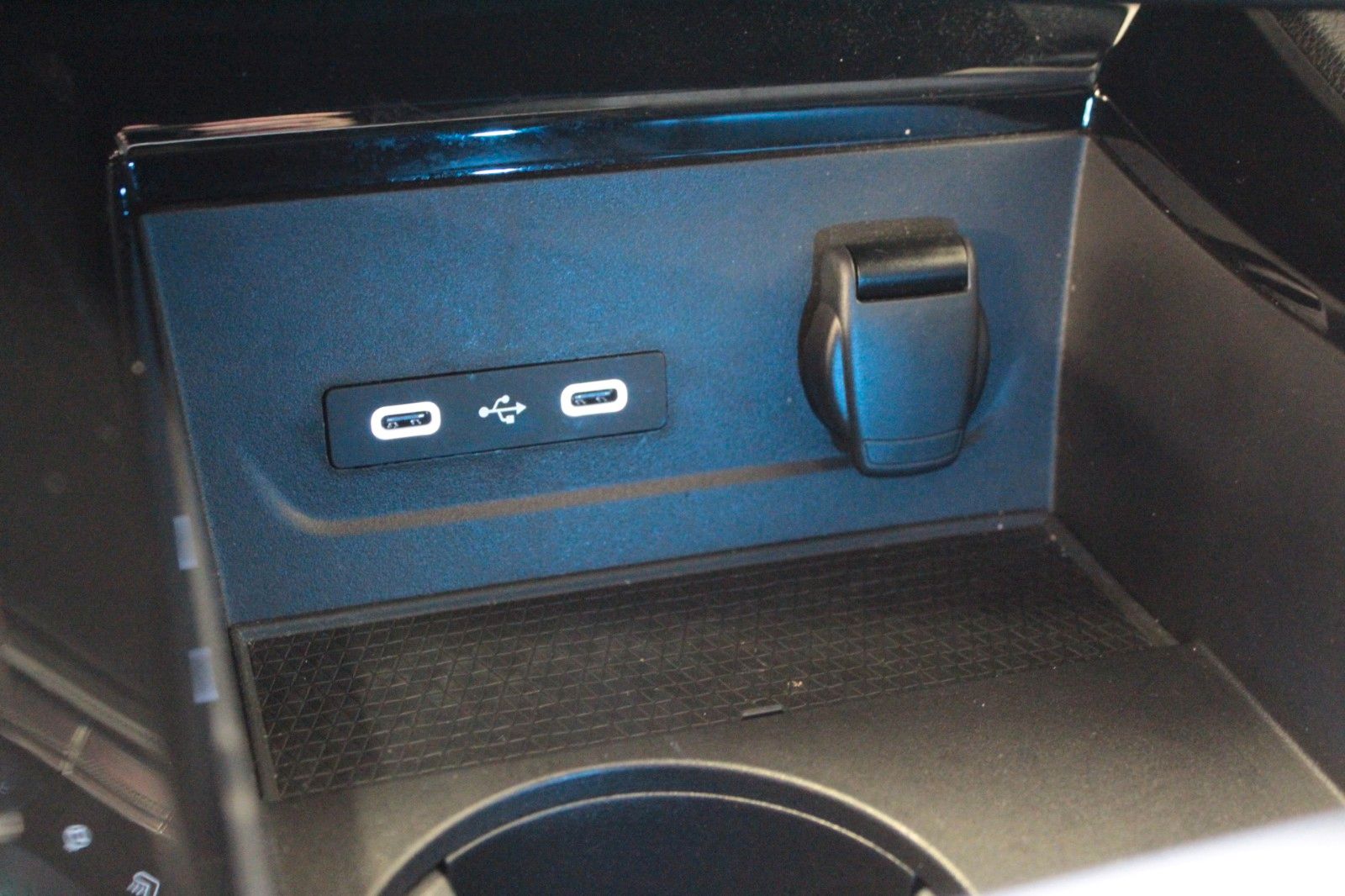 Fahrzeugabbildung Renault Austral Mild Hybrid 160 Techno Automatik*15123*