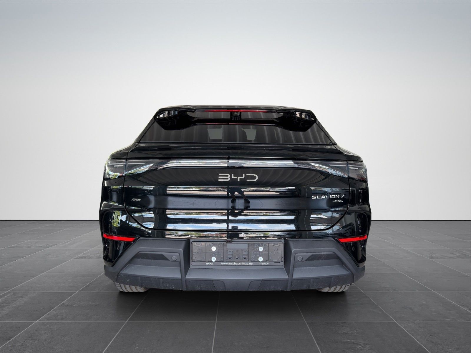 BYD SEALION 7
