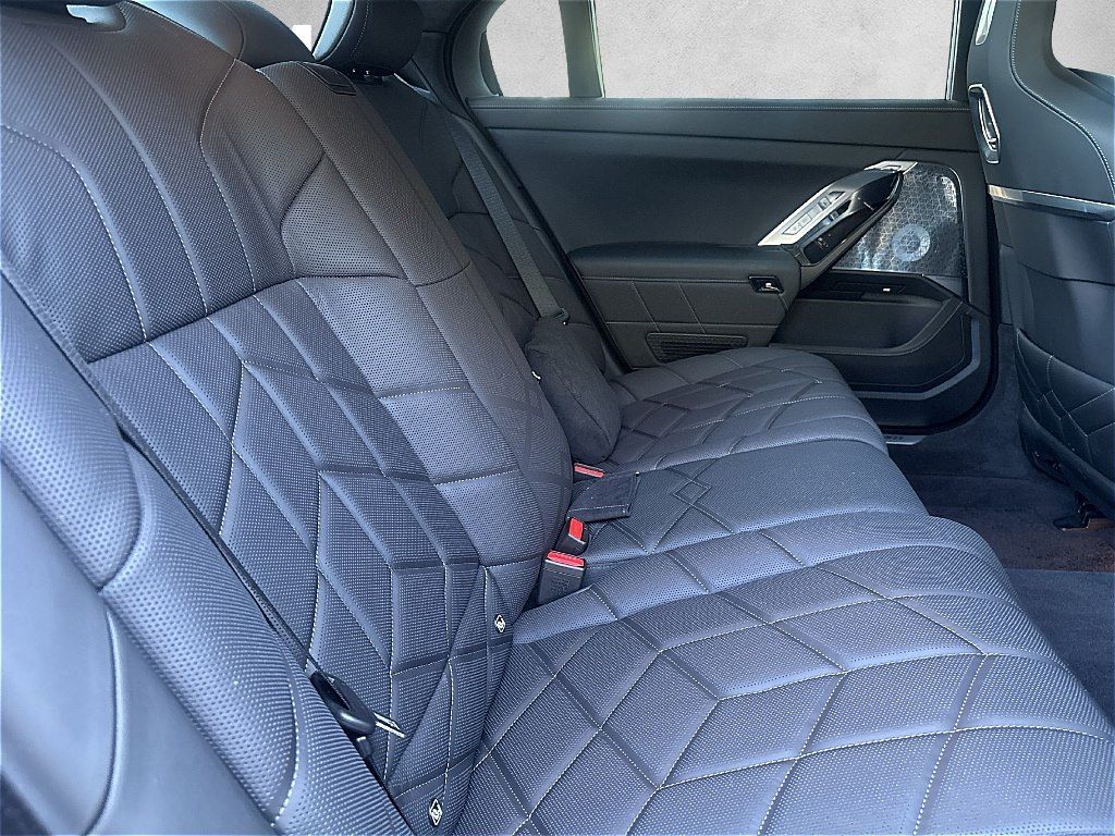BMW 740 - Bild 10