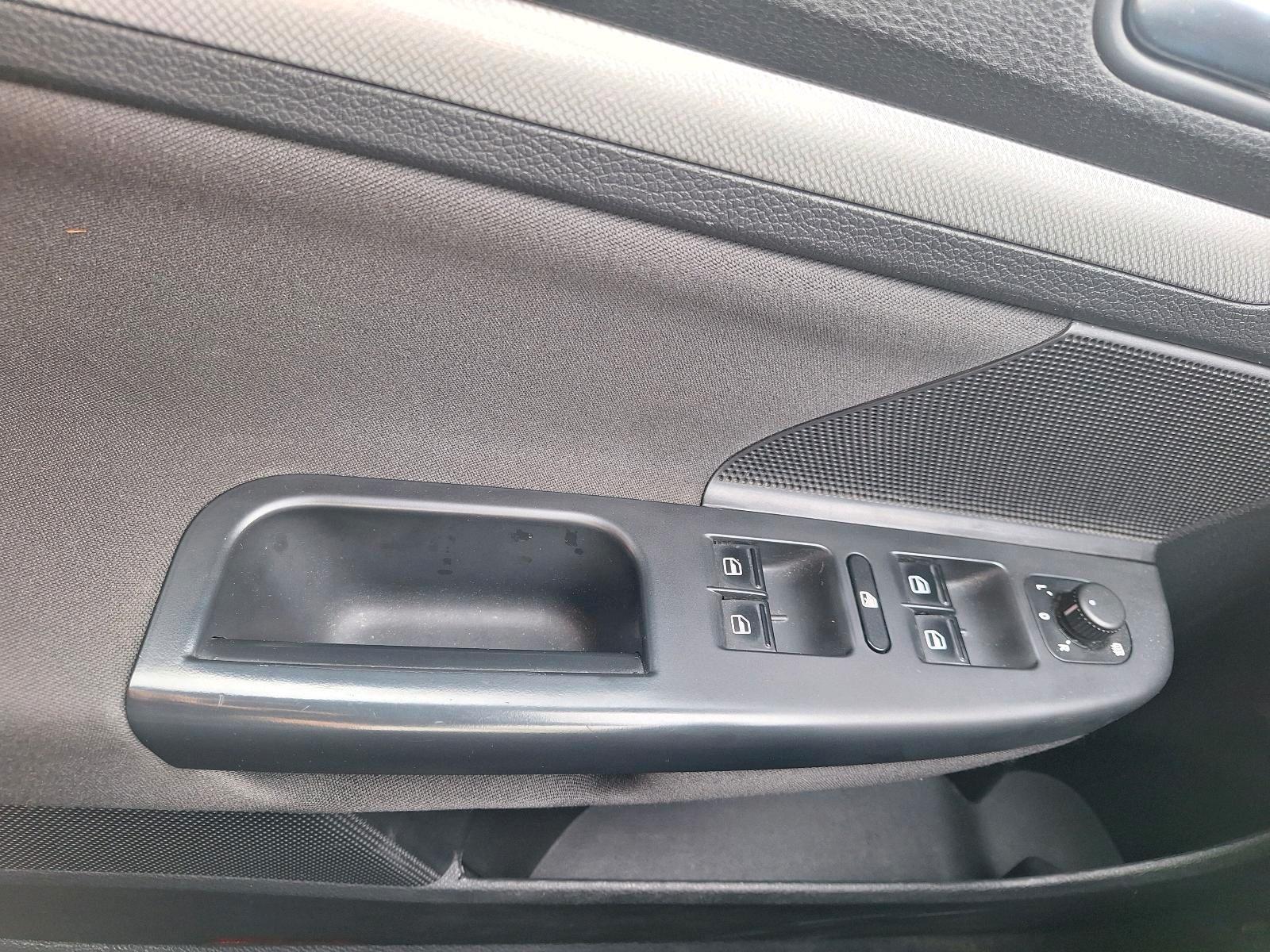 Volkswagen Golf 2013 — photo 12