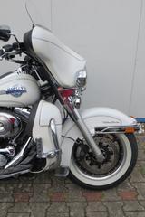 Harley-Davidson Electra Glide Classic FLHTC (USA) Electra Glide - HARLEY-DAVIDSON 2005
