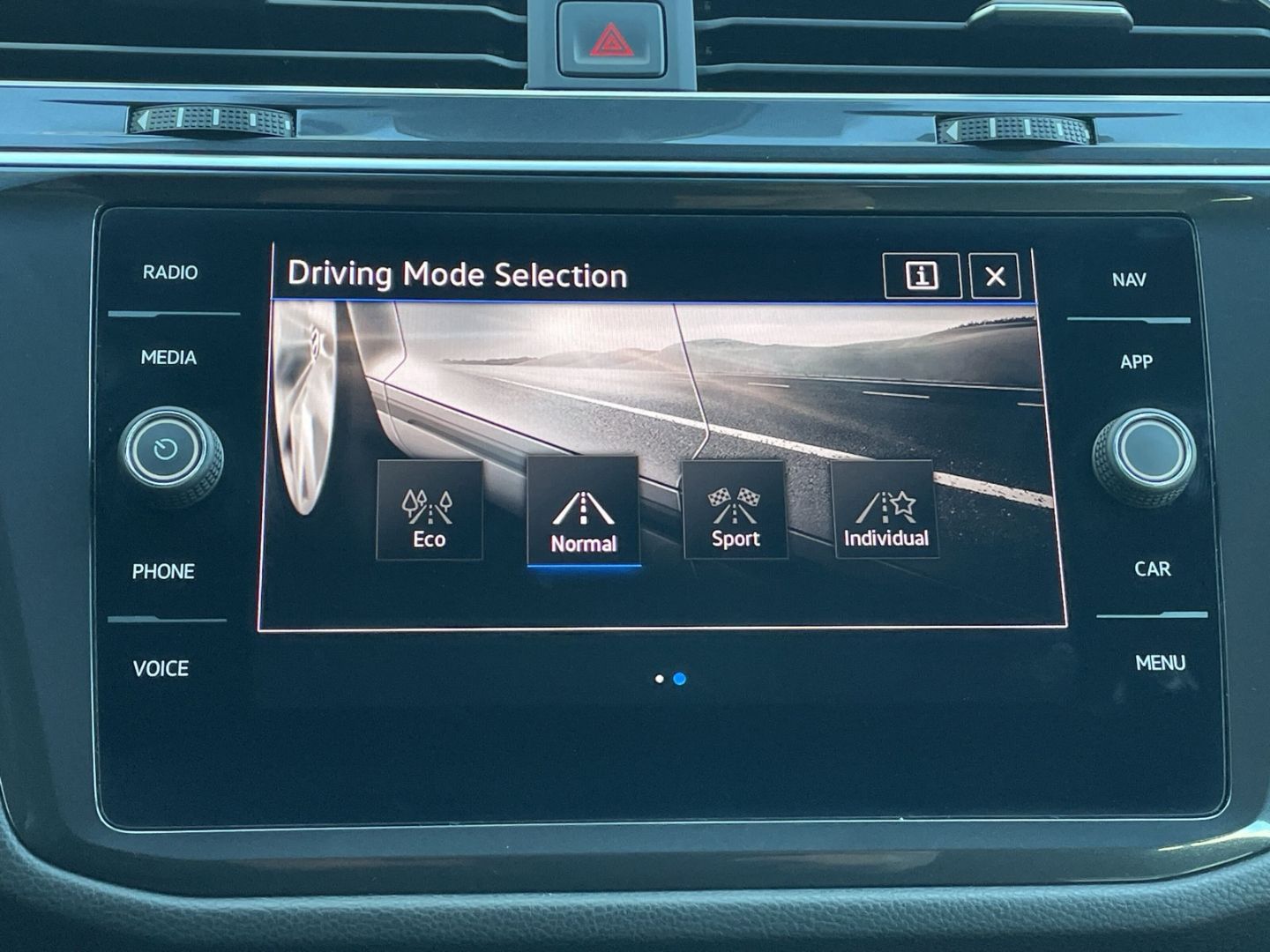 Tiguan Allspace 2.0 TDI DSG Elegance 4Motion HUD