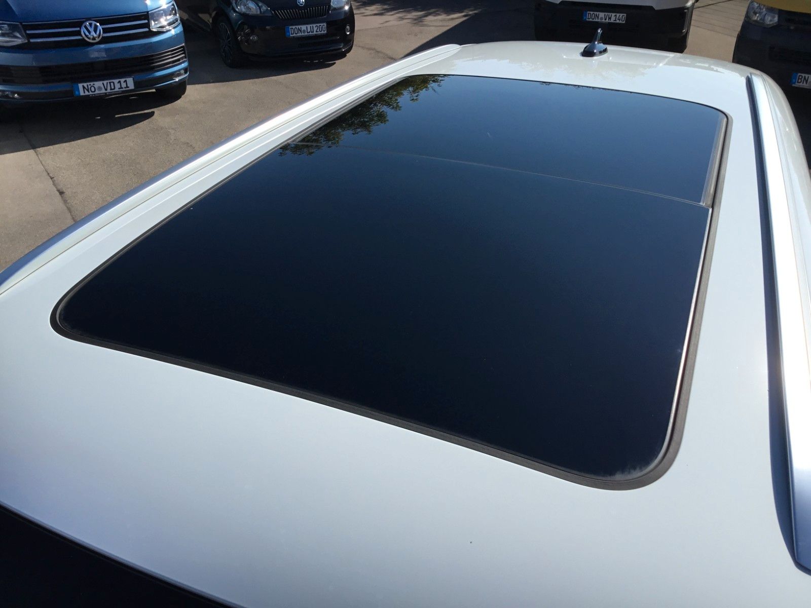 Fahrzeugabbildung Volkswagen Tayron 2.0TDI DSG 4M R-Line+Standh.+AHK+Pano+20"