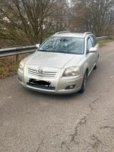 Toyota Avensis 2008 - gebrauchte Toyota Avensis aus dem Jahr 2008