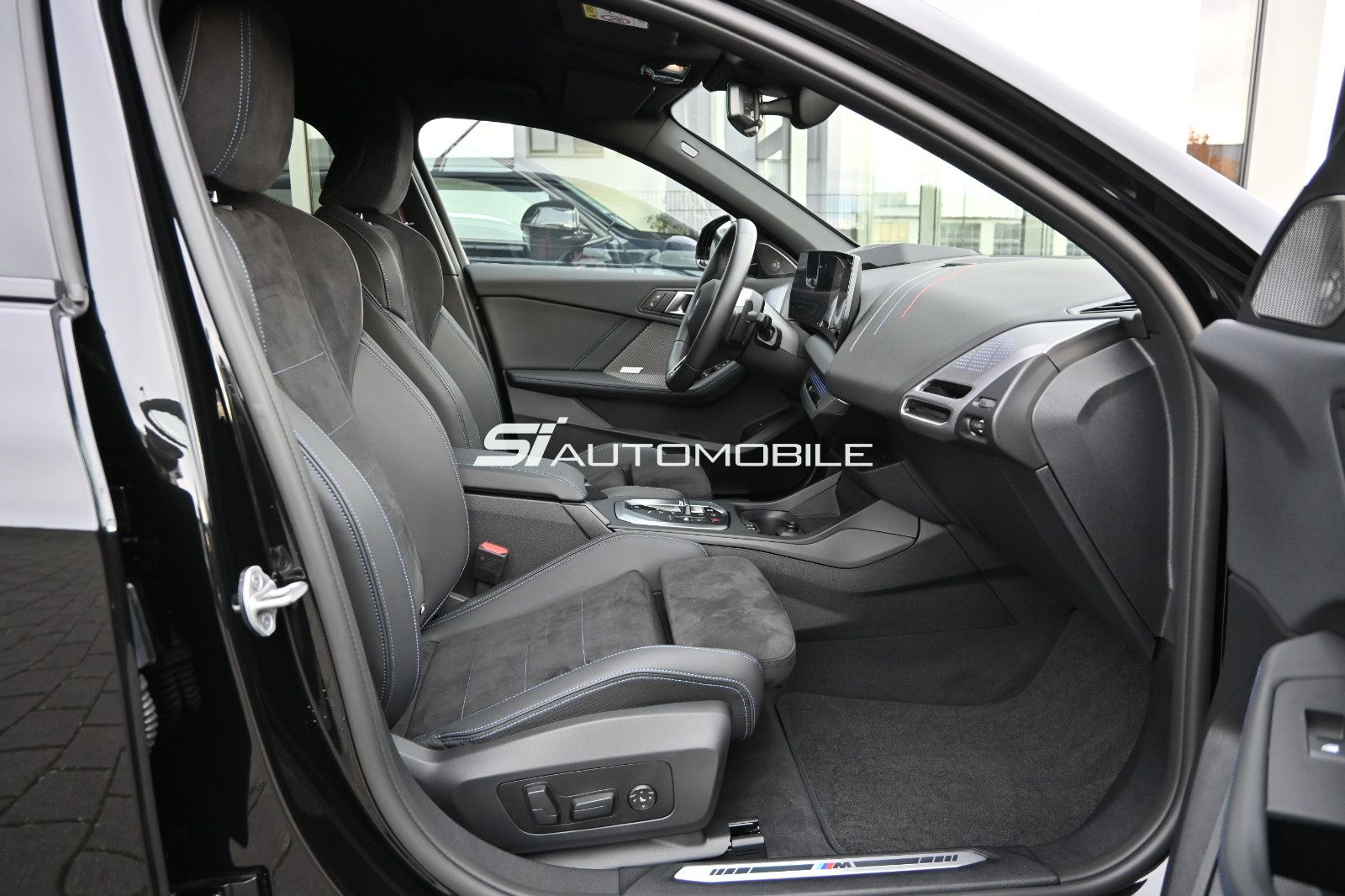 Fahrzeugabbildung BMW 120d M SPORT PRO °ACC°AHK°HARMAN°HUD°MEMO°360°