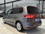 Volkswagen Touran Comfortline 1.2 TSI*7-Sitzer*4xSitzheiz* - VW Touran Gebrauchtwagen in Frankfurt