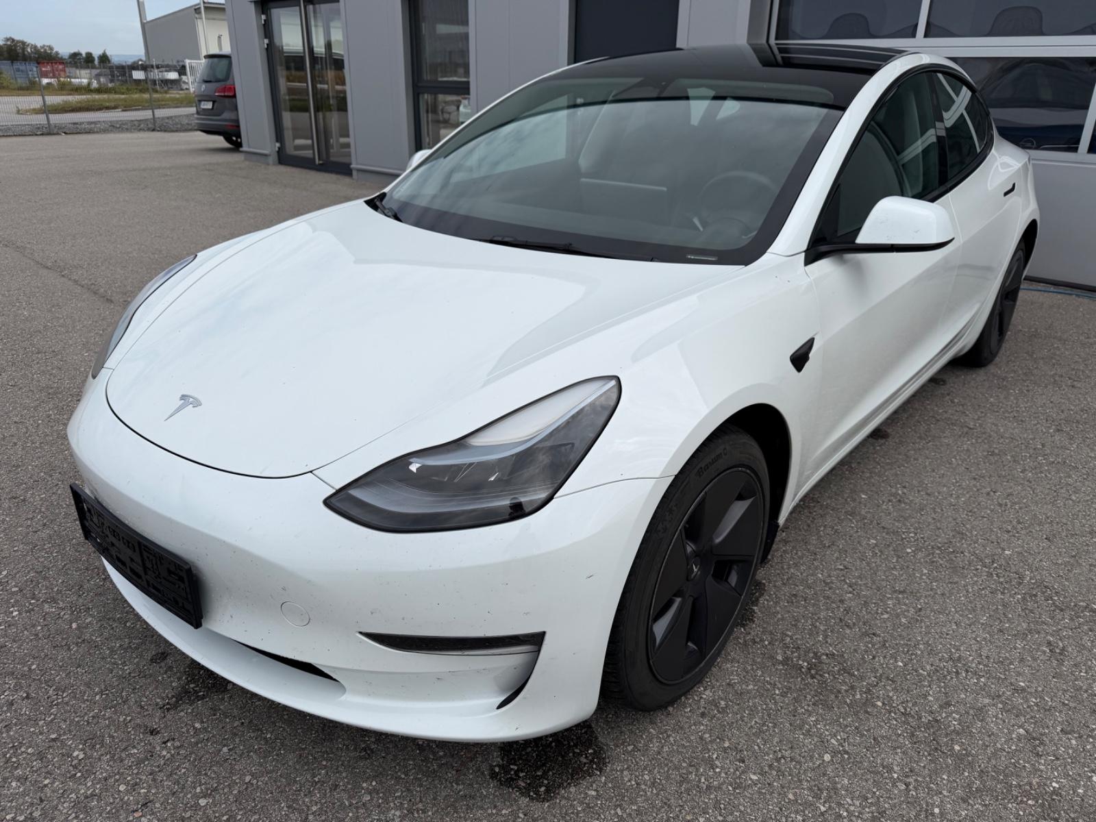 Tesla Model 3 Long Range Dual AWD