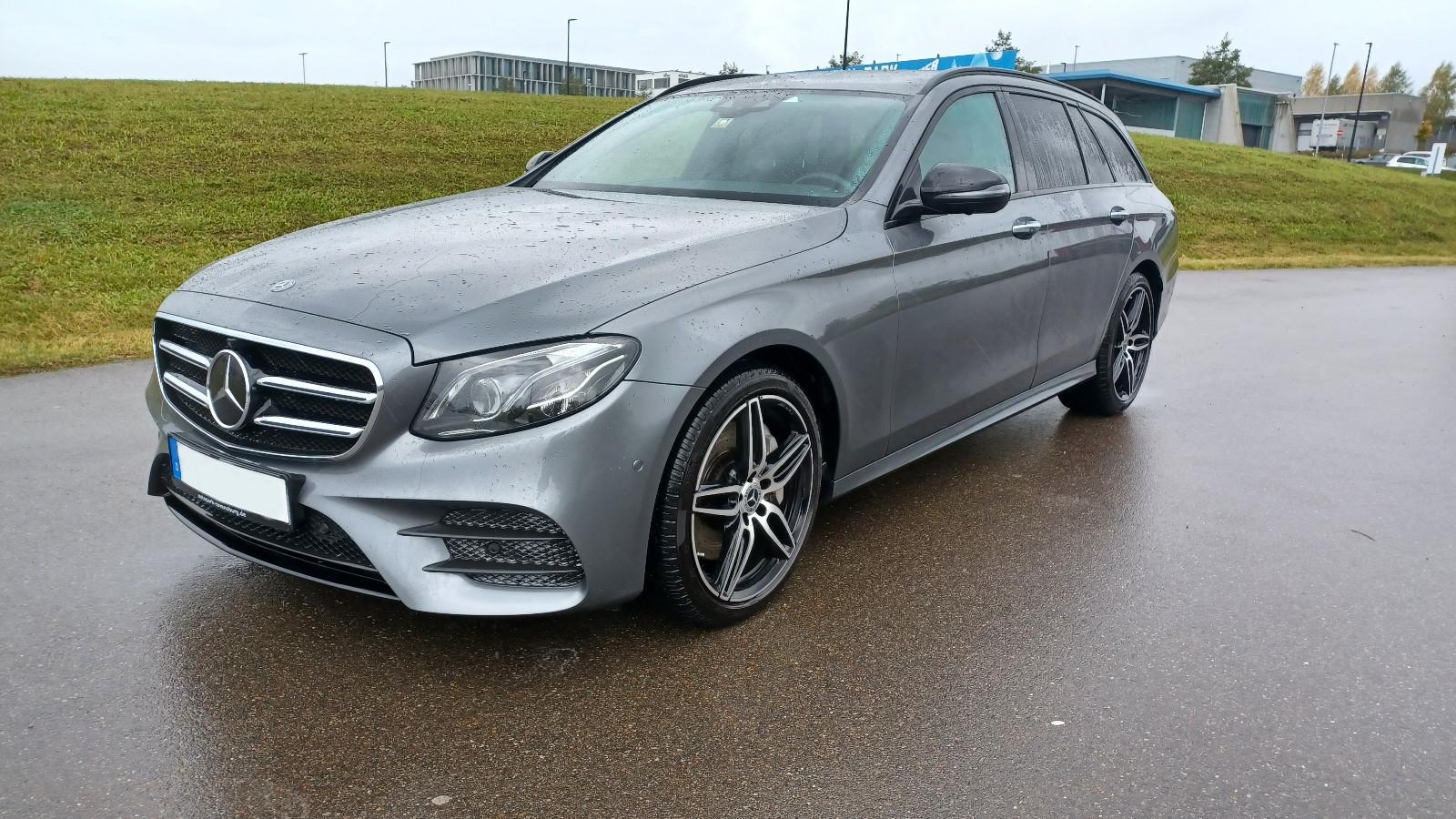 Mercedes-Benz E 400 d 4Matic AMG Leder ILS Volldigitales-Kombi