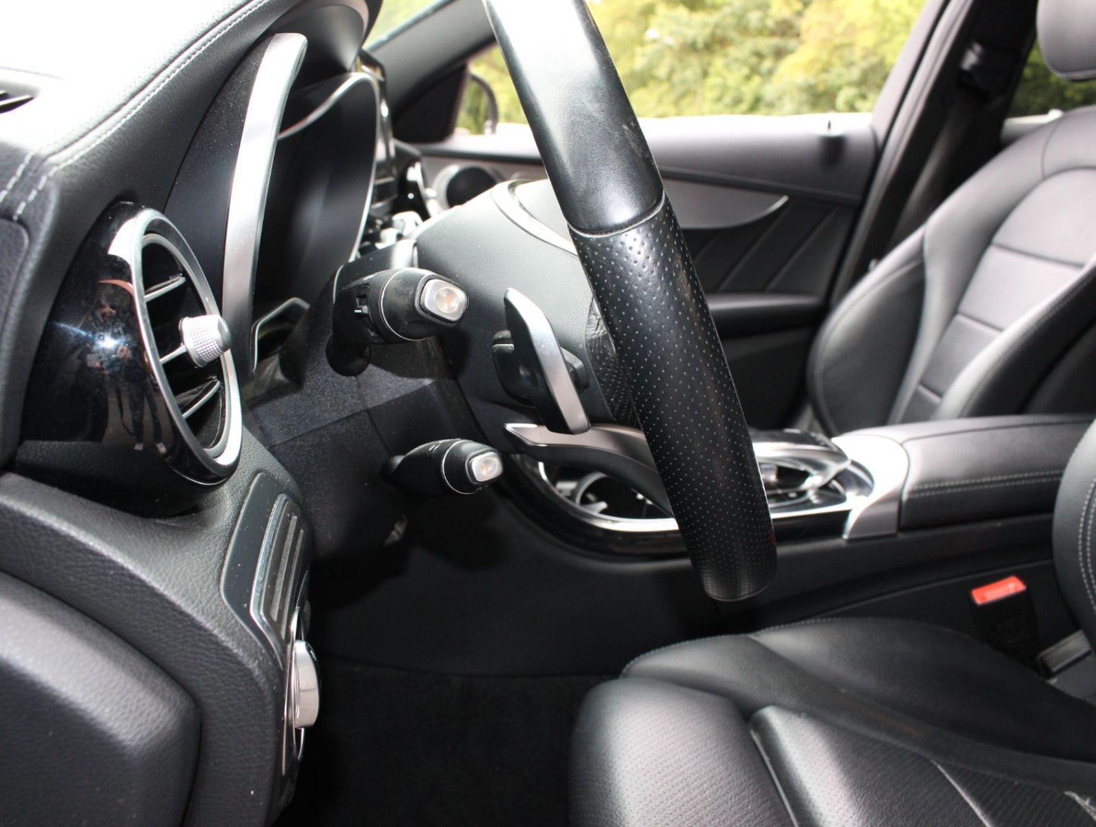 Fahrzeugabbildung Mercedes-Benz C 200 d T AMG Line Distronic+LED+Navi+Totwinkel