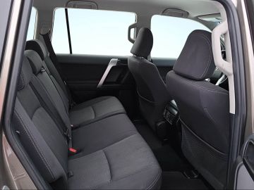 Toyota Land Cruiser - 10