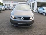 Volkswagen Touran Trendline (Steuerkette NEU!) - mit Benzin-Antrieb: Kleinbus