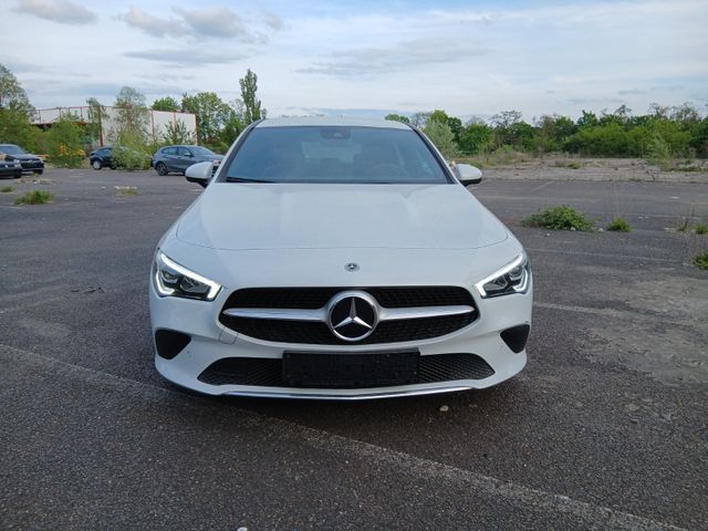MERCEDES-BENZ CLA 200 kombi,BENZINE,KAMERA,LEDER,AMBIENTEN,