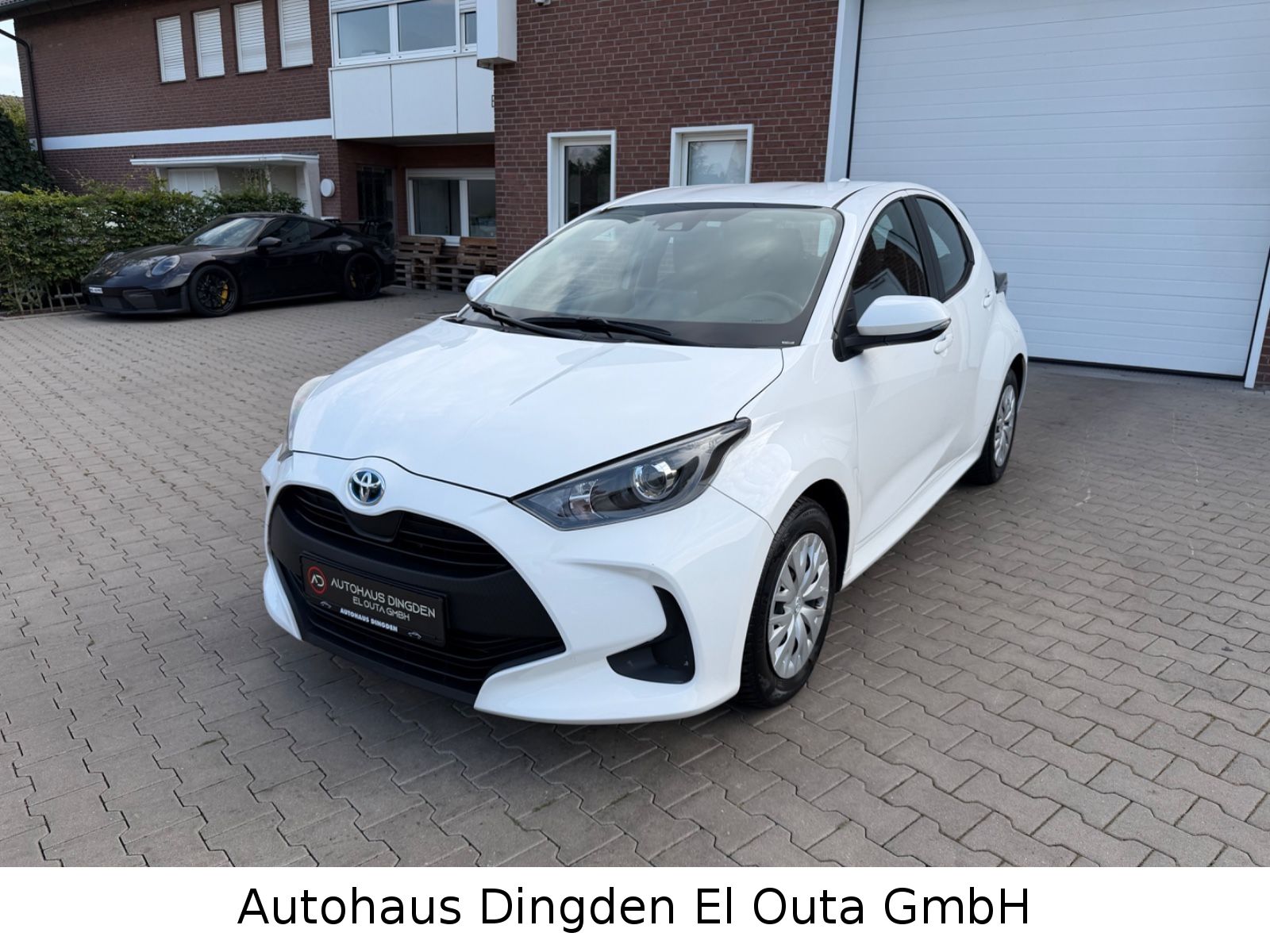 Toyota Yaris 1.5 Hybrid Business Edition imagem 3