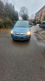 Opel Zafira  1,8  Liter Benzin    7 Sitzer... - Opel Zafira Gebrauchtwagen in Freiburg