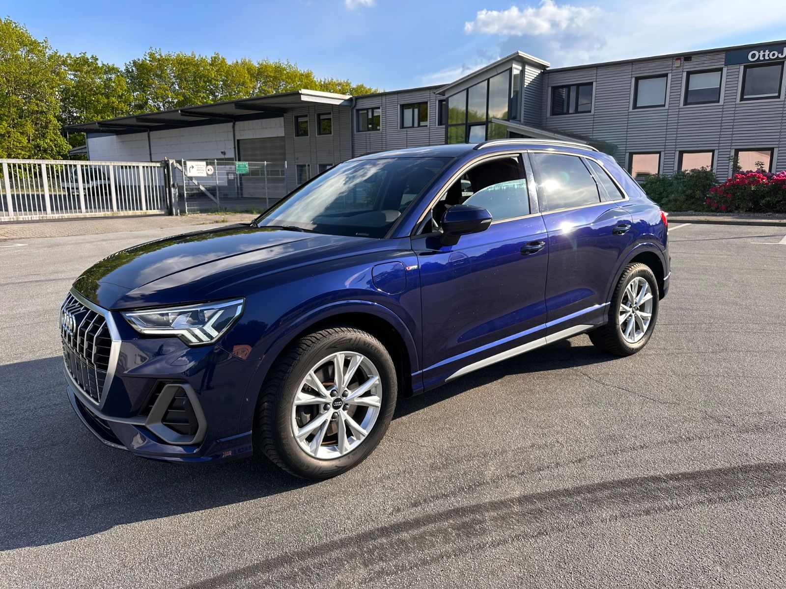 Audi Q3 45 TFSI e S line S-Tronic 1.Hand TopView foto 2