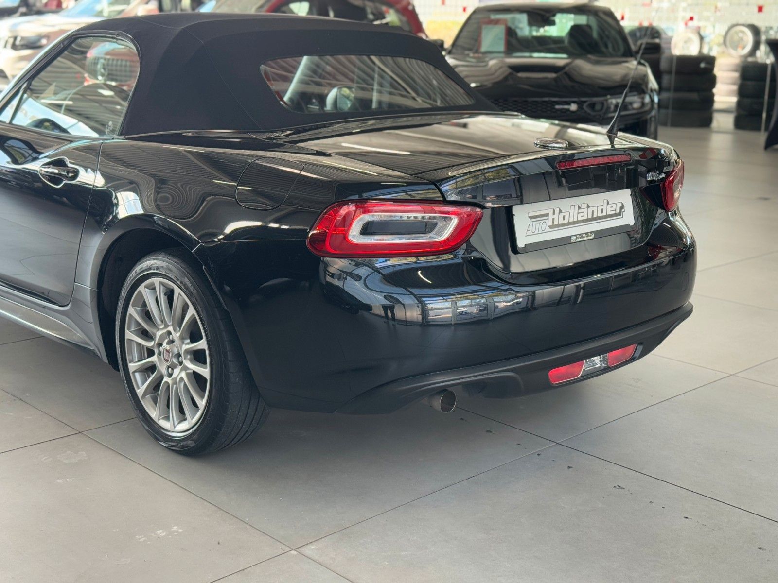 Fahrzeugabbildung Fiat 124 Spider  Klimaanlage Tempomat LM-Felgen TOP