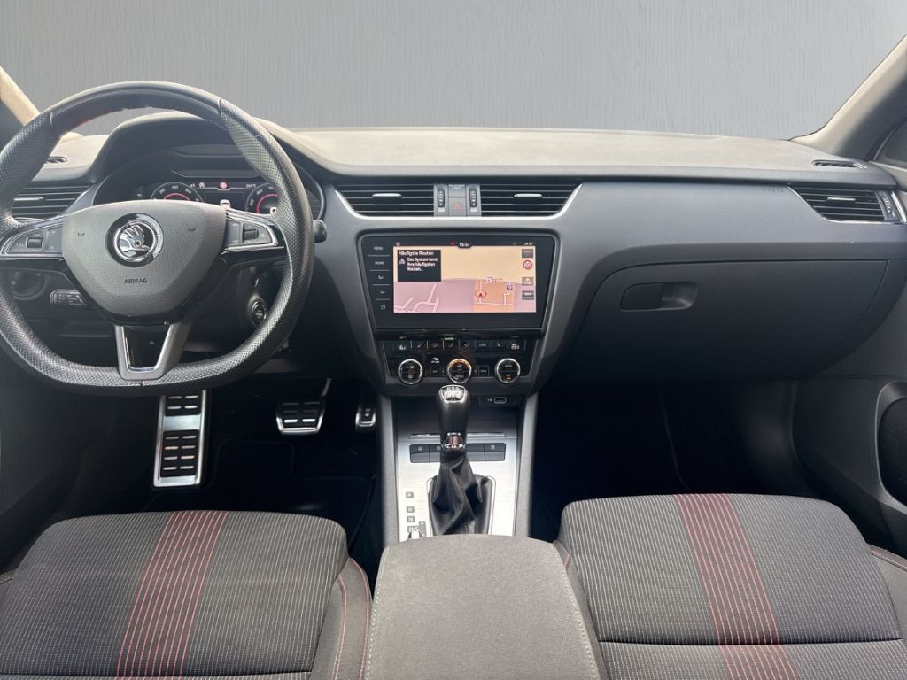 Skoda Octavia Combi 2.0TSI DSG 4x4 Sport Edition Pano foto 15