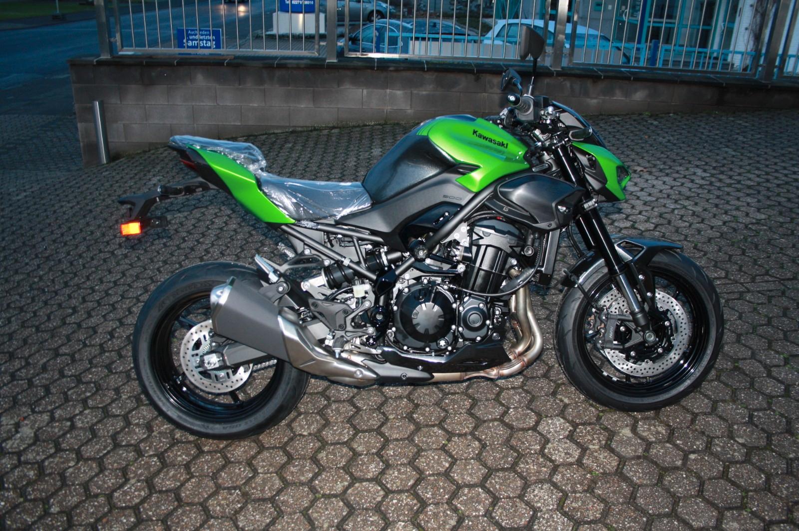 Kawasaki Z900 Modell 2026