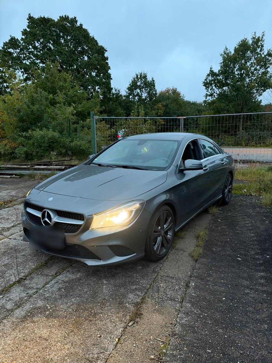 Mercedes-Benz CLA 180