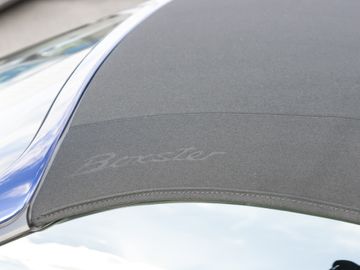 Porsche Boxster - 12