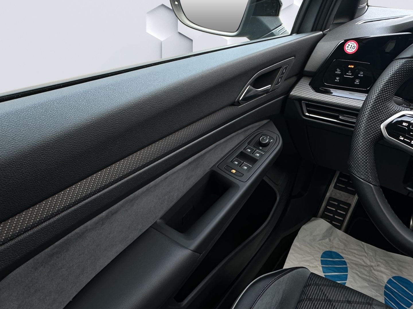 Golf VIII eTSI Mildhybrid EU6d R-Line 1.5 AHZV B