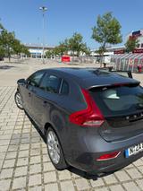 Volvo V40 T3 - - Volvo V40 Gebrauchtwagen in München