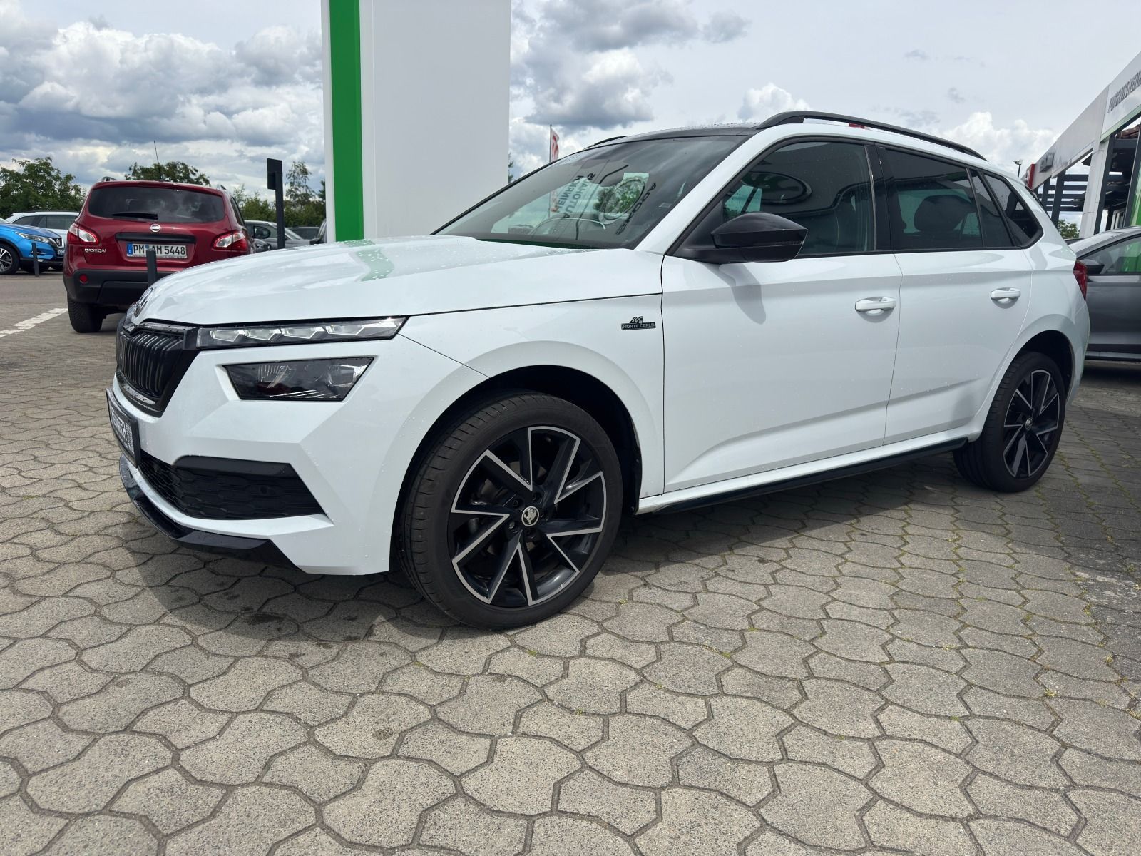 Fahrzeugabbildung SKODA Kamiq 1.5 TSI Monte Carlo*AHK*RFK*ACC*eHeck