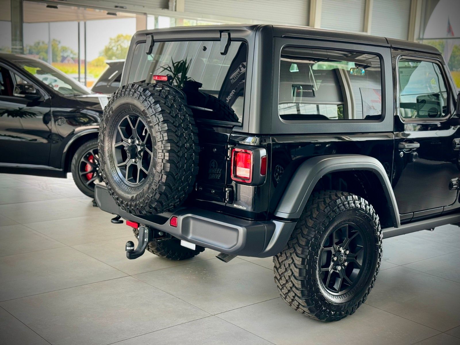 Fahrzeugabbildung Jeep Wrangler WILLYS 2.0 T-GDI 4x4 OFFROAD QuickOrder