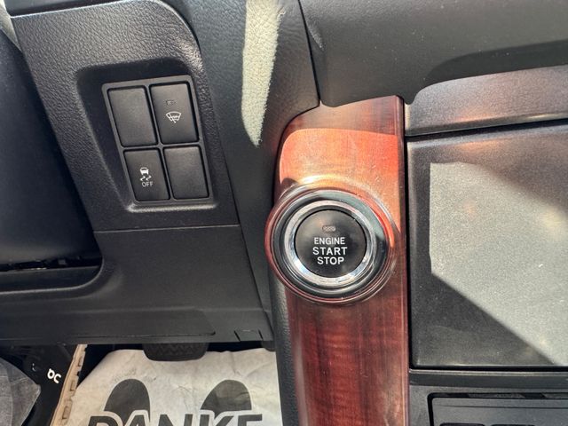 Toyota Land Cruiser  Executive