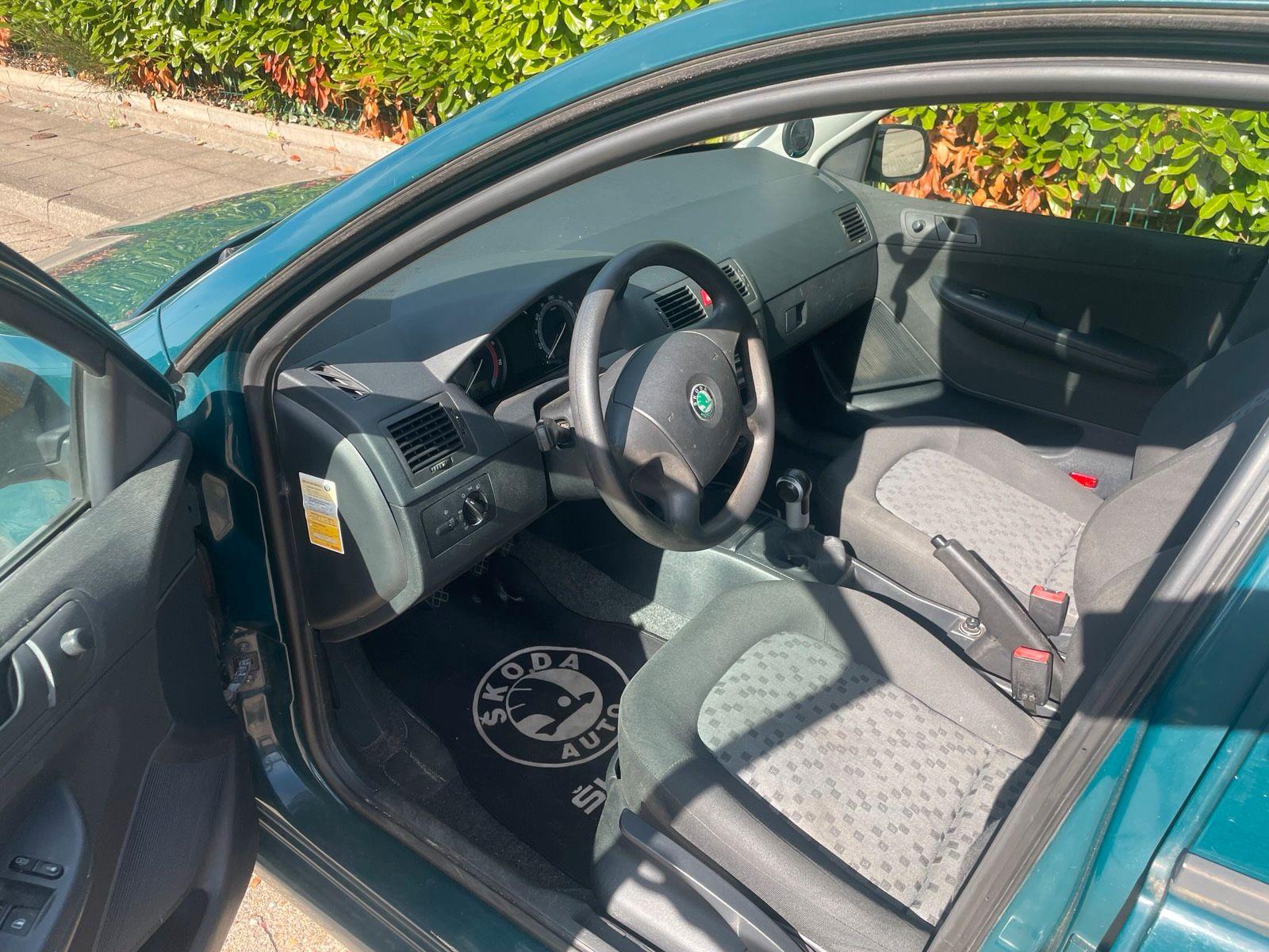 Skoda Fabia 2005 — interior