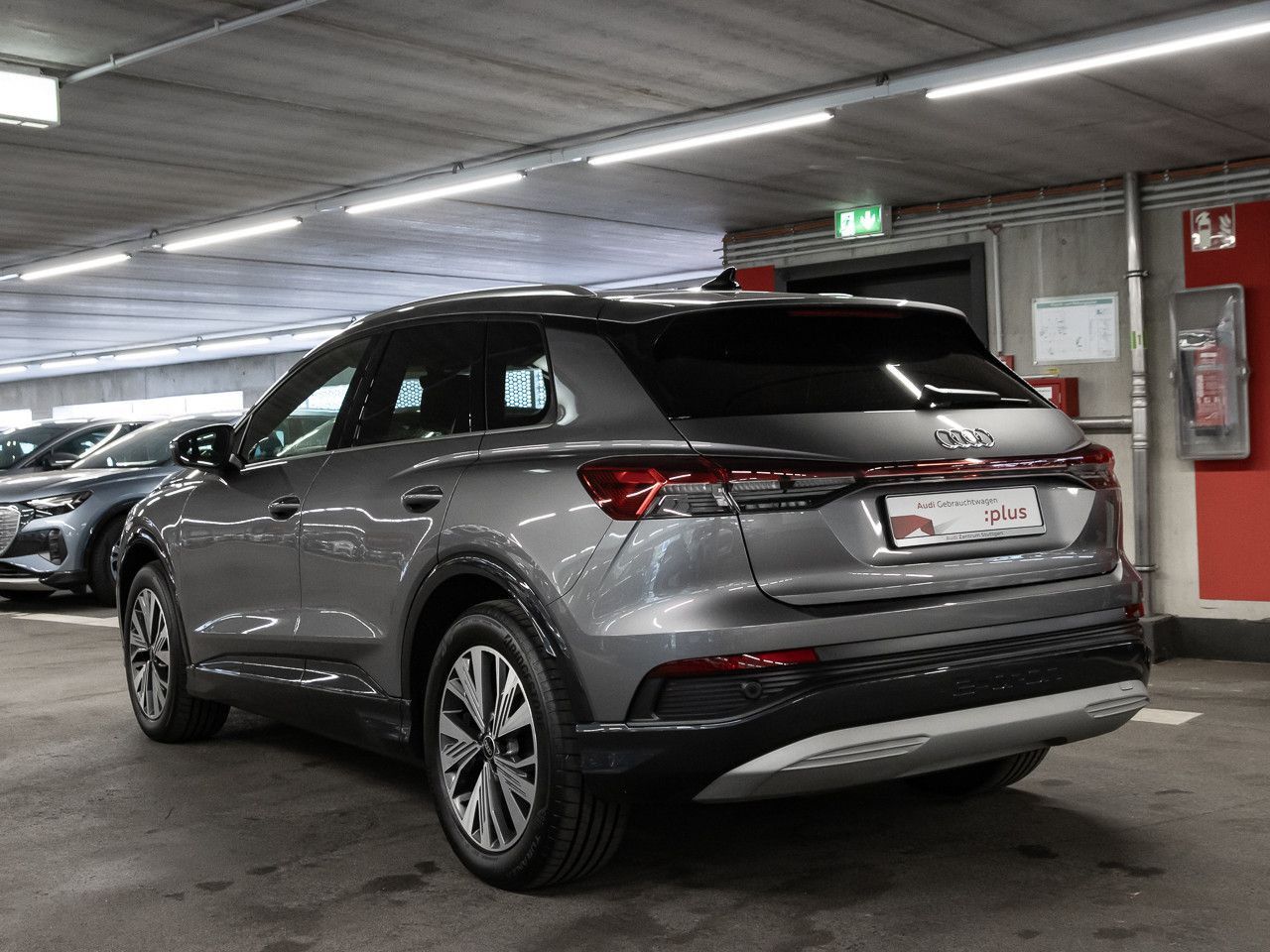 Audi Q4 e-tron 40 Standklima Matrix LED AHK Navi+ imagem 3