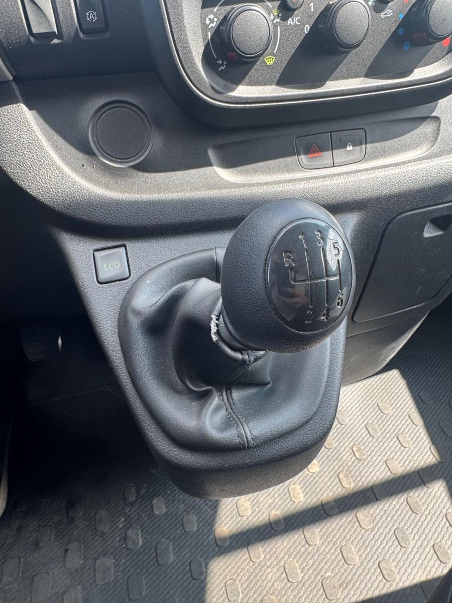 Fahrzeugabbildung Renault Trafic Kasten L1H1 2,7t Komfort/1.HAND/KLIMA