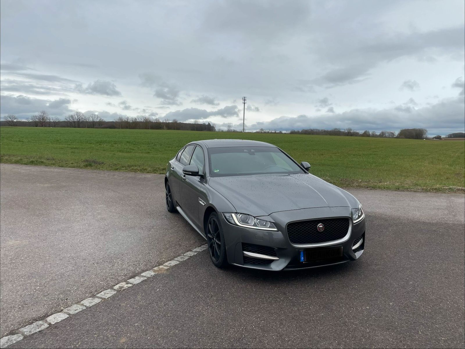 JAGUAR XF