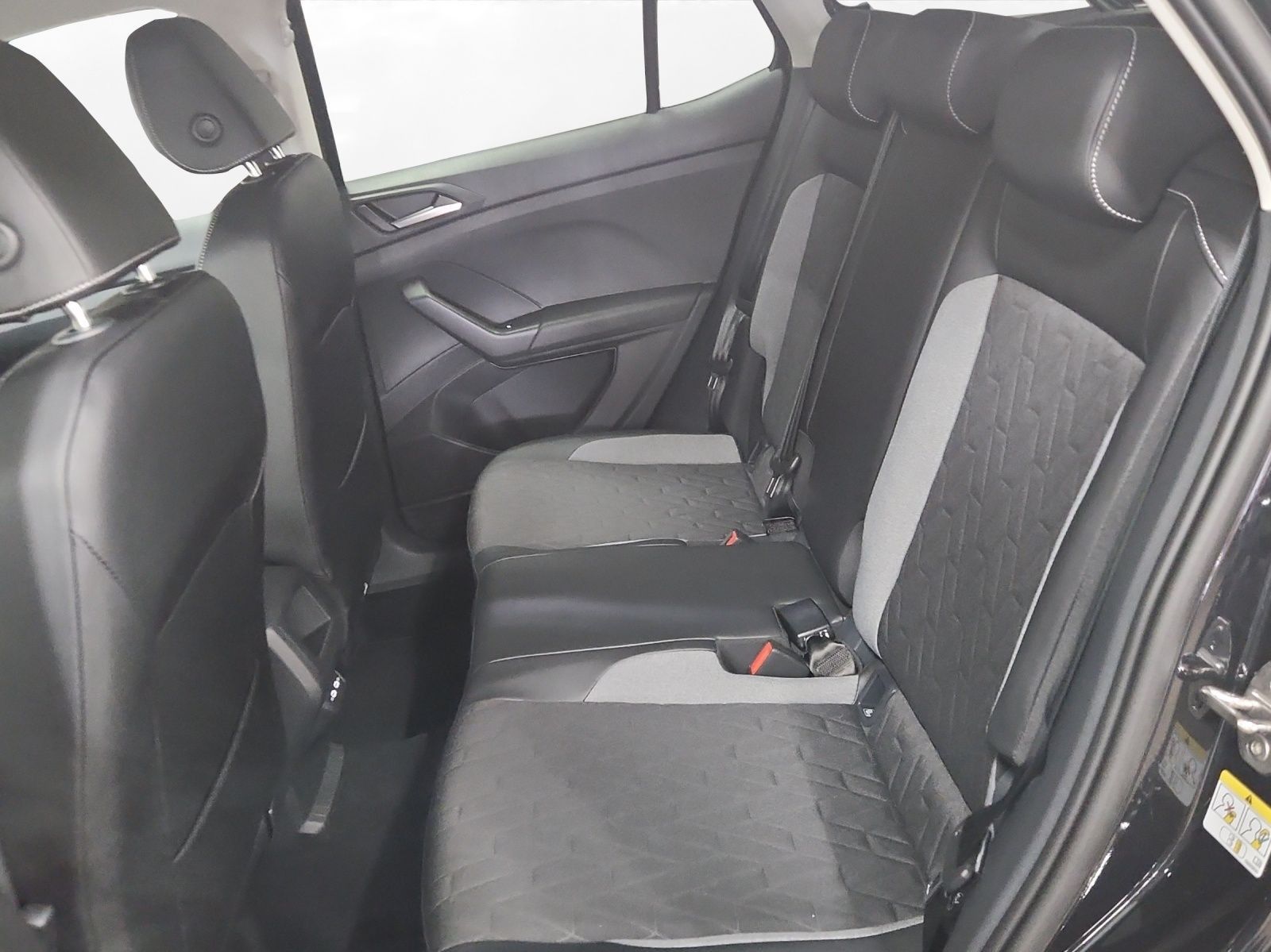 Volkswagen T-Cross - Bild 13