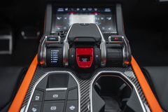 Urus 4.0 V8 SE GREY/BLACK ORANGE PANO B&amp;O