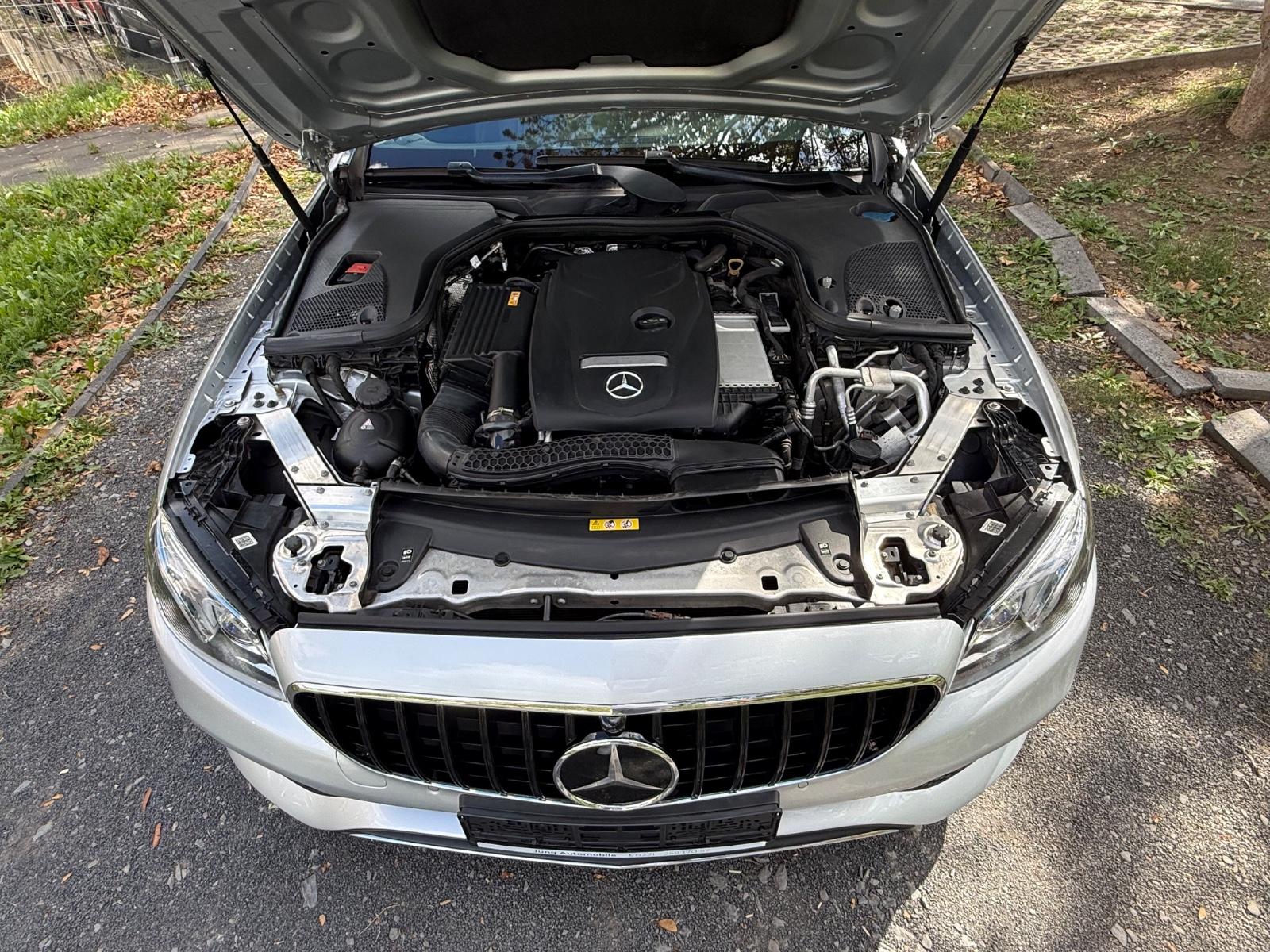 Mercedes-Benz E 200 Coupe Avantgarde / Widescreen Cockpit/EU6