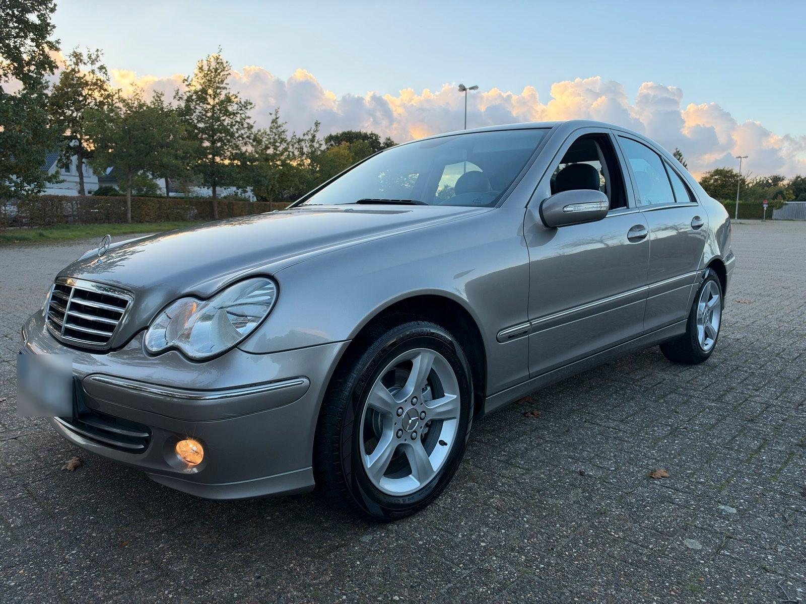 Mercedes-Benz C 180