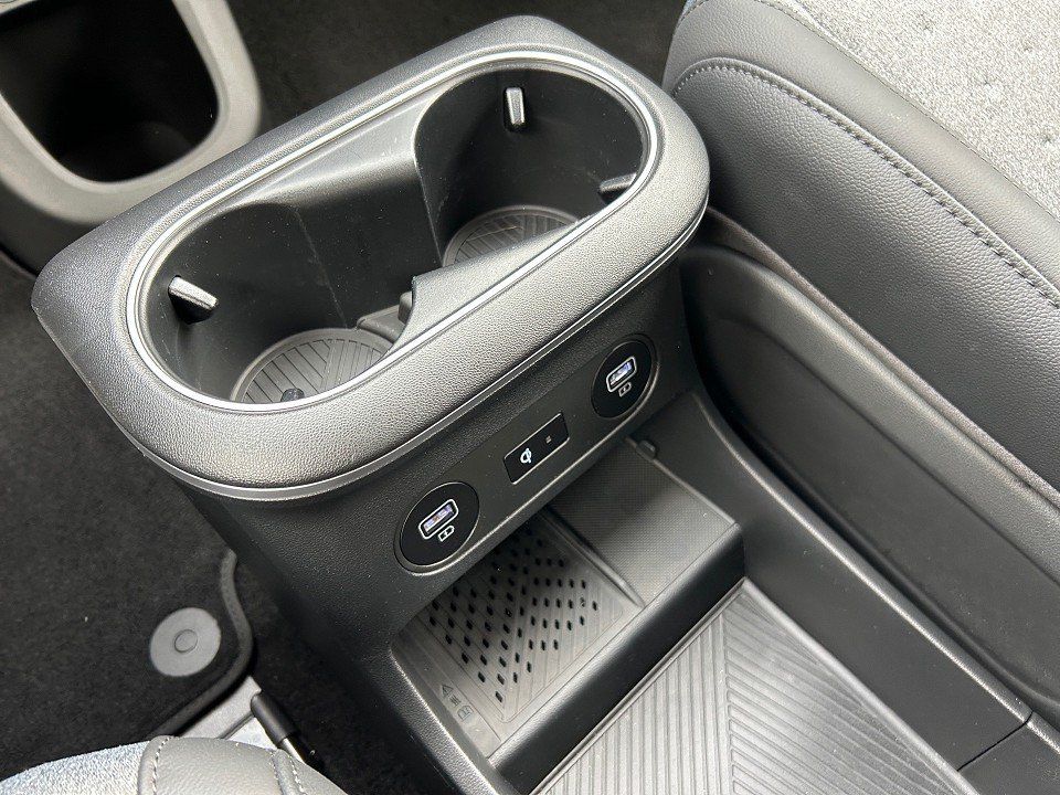 Fahrzeugabbildung Hyundai IONIQ 5 77kWh TECHNIQ ASSIST-P 20ALU 476KM-RANGE