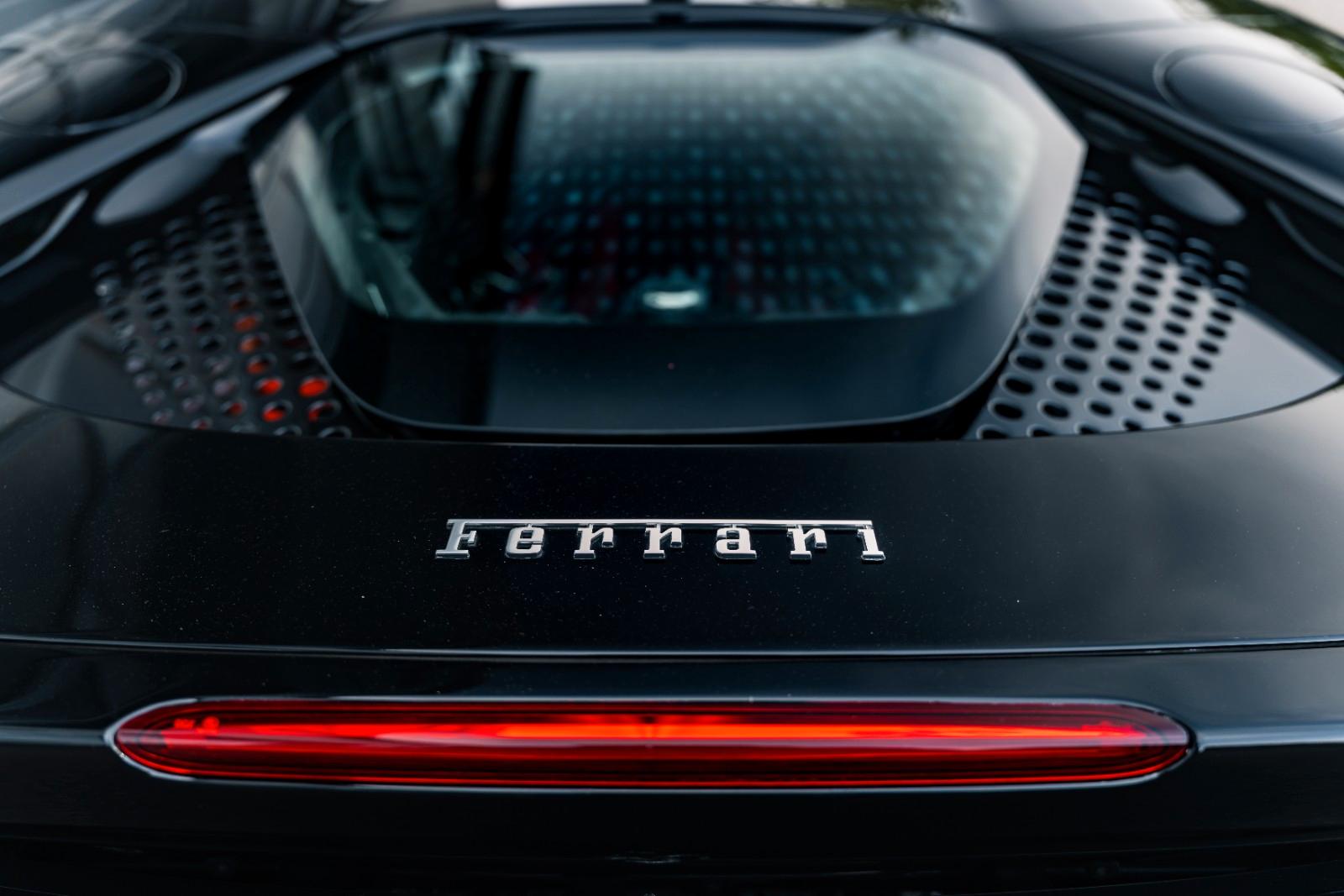 Ferrari SF90 Spider//ARANCIO//AFS//LIFT//CARBON//360-CAM