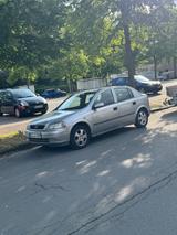 Opel Astra 1.6 16V Edition 2000 Edition 2000 - Opel Astra aus 2000: Edition