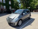 Mercedes-Benz A 180 CDI Elegance/Automatik/vom OPA/Sitzheizung - Mercedes-Benz A 180: Kleinbus