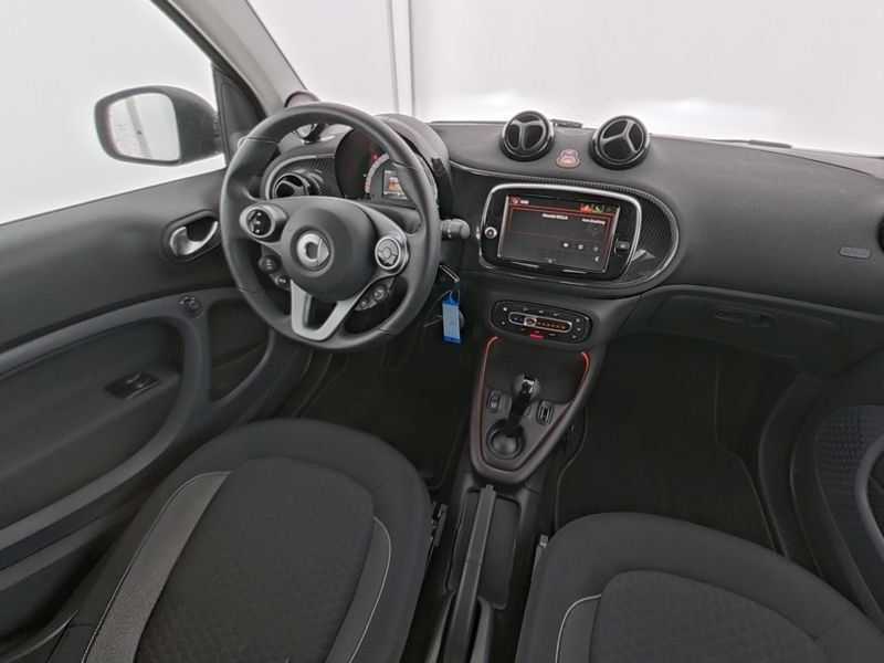 Fahrzeugabbildung Smart Smart fortwo EQ*JBL*PANO*22kW*LED*CARBON-OPTIK*