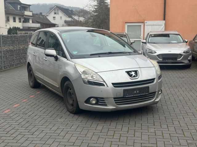 Peugeot 5008 2.0HDI+7SITZE+EURO 5+PANORAMA+