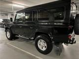 Land Rover Defender 110 TD4 SE TOPZUSTAND, AHK, STHZ, LEDER - Land Rover Defender: Schiebedach