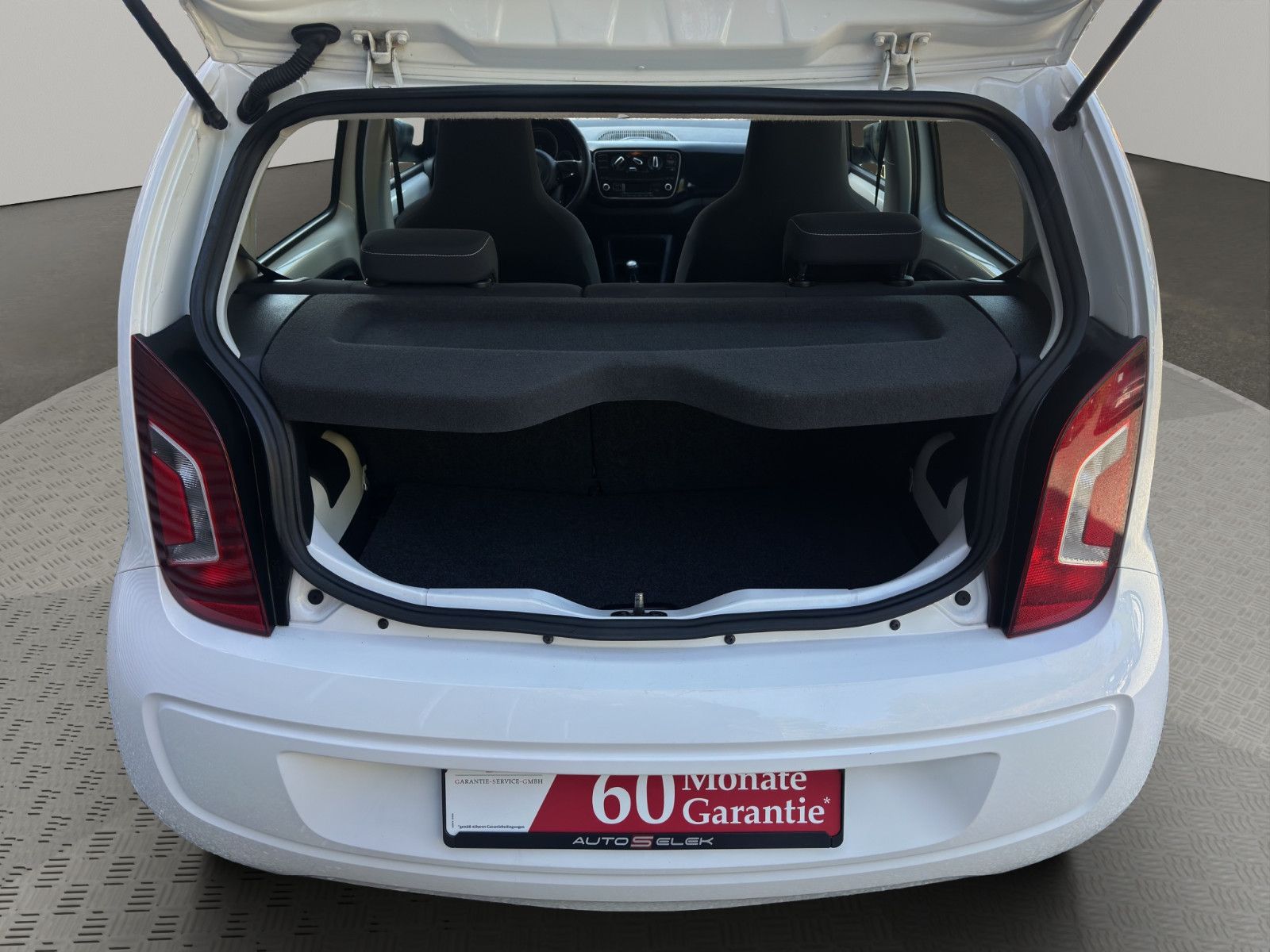 Fahrzeugabbildung Volkswagen up! cheer up! KLIMA 4-TÜRIG AUS 1.HAND
