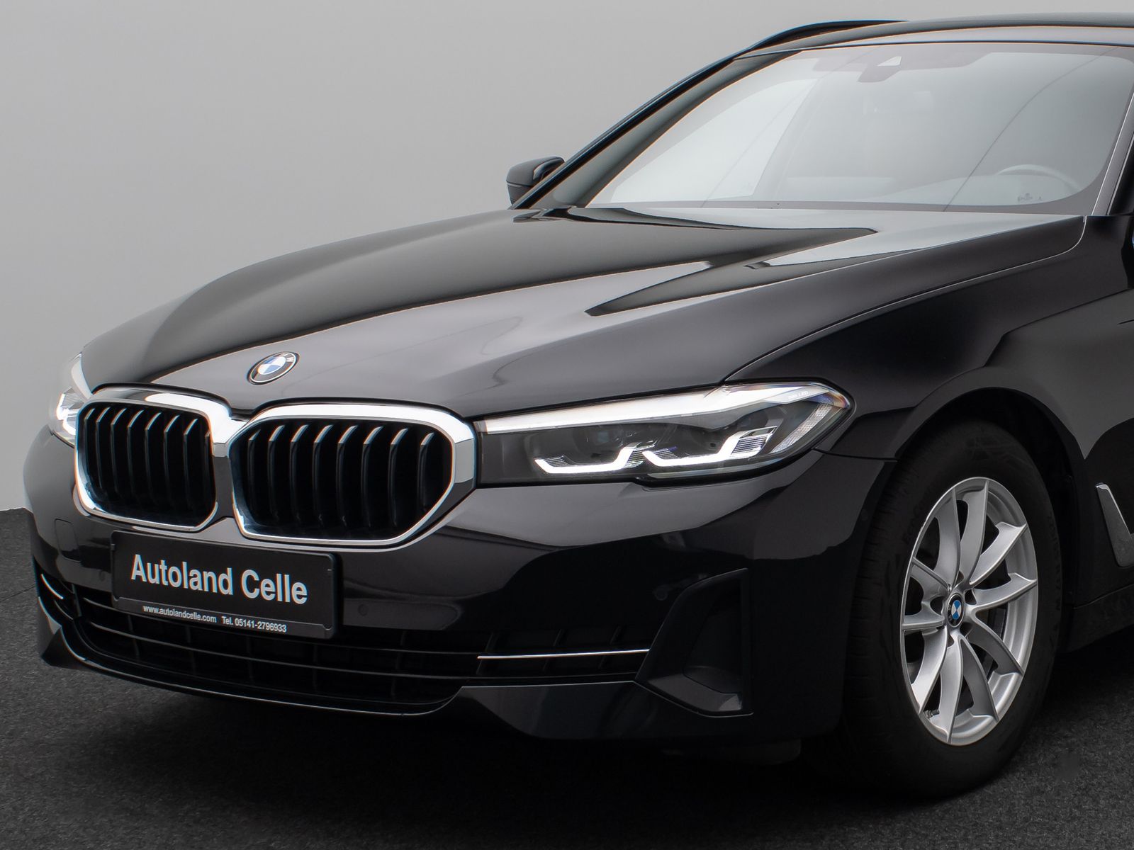 Fahrzeugabbildung BMW 520d Panoram Kamera DAB HiFi 4xKlima Leder Sport