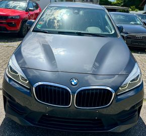 BMW 216 - 4