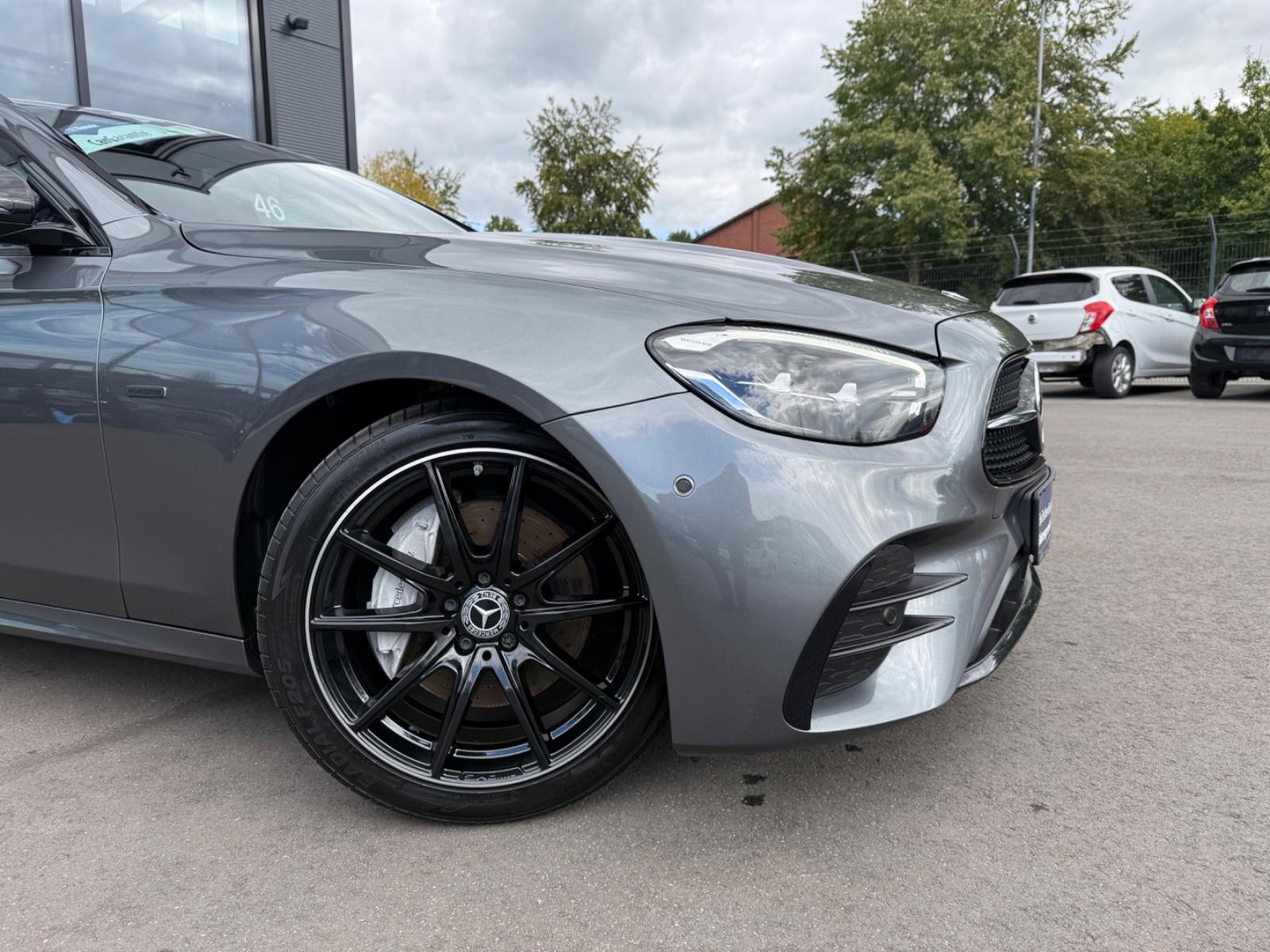 Mercedes-Benz E 220 T Night Edition AMG*ACC*LED*NAVI*CAM*PDC*