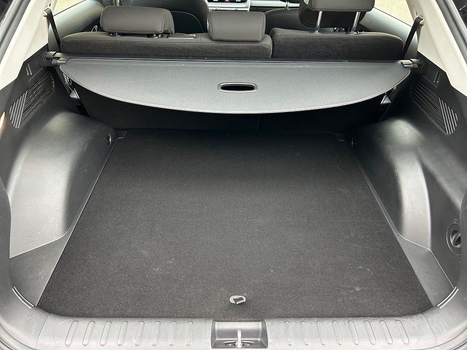 Fahrzeugabbildung Hyundai IONIQ 5 58kWh BASIS EFFI-P 1HD GARANTIE NAV+LED+
