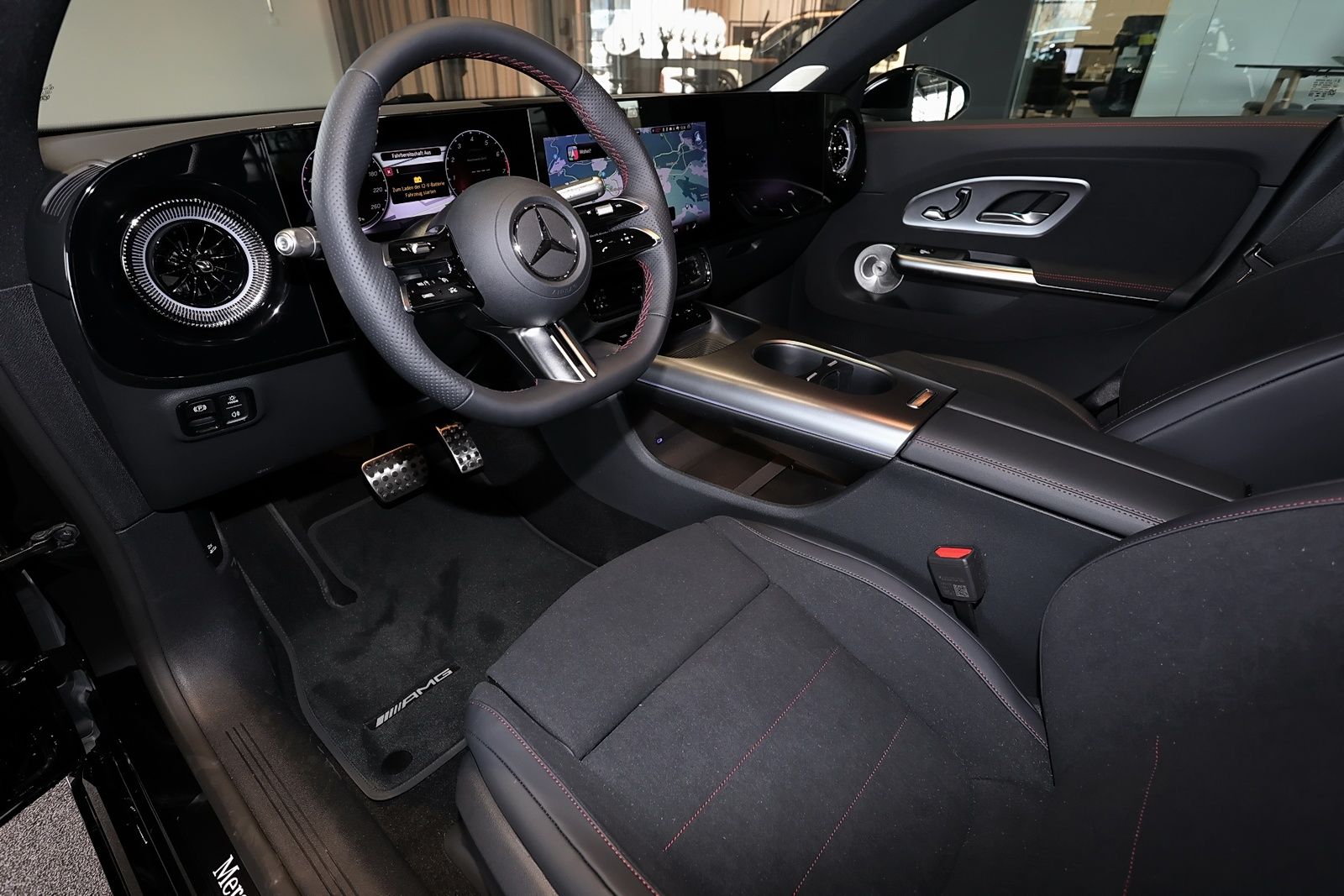 Mercedes-Benz CLA 220 4M AMG Neu Superscreen Rükam M-LED Pano foto 9